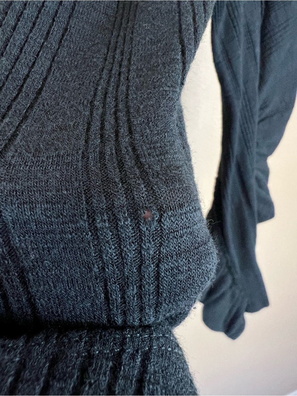 Pilcro Ribbed Ruched Sleeve Top - Picture 13 of 15